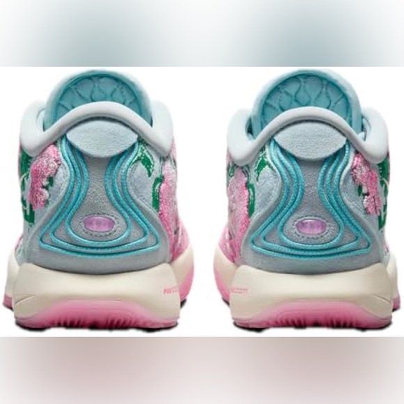 🔥🔥🔥 NIKE Lebron XXI Premium Basketball Shoes, Glacier Blue,/pink size 10,5 - Picture 6 of 15